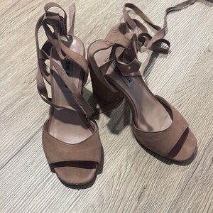 Steve Madden Tan Block Heel Sandals